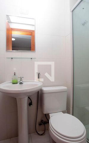 Apartamento à venda com 200m², 4 quartos e 3 vagasBanheiro 5 Serviço