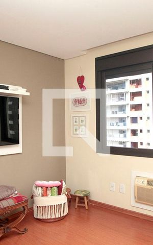 Apartamento à venda com 200m², 4 quartos e 3 vagasQuarto 4