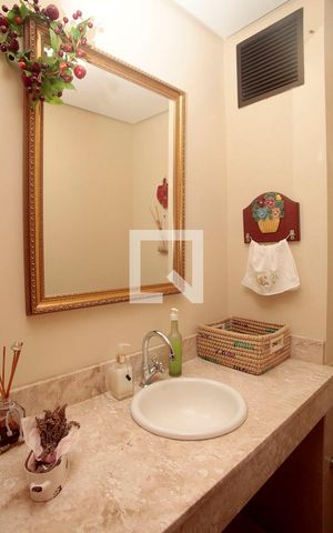 Apartamento à venda com 200m², 4 quartos e 3 vagasBanheiro 4 Lavabo