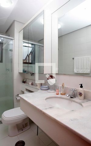 Apartamento à venda com 200m², 4 quartos e 3 vagasBanheiro 3