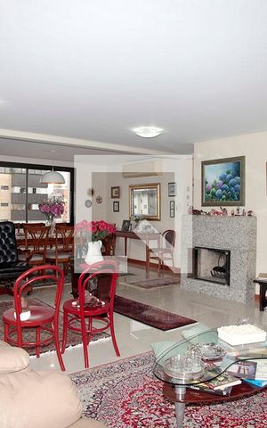 Apartamento à venda com 200m², 4 quartos e 3 vagasSala de Estar