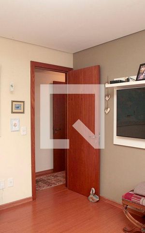 Apartamento à venda com 200m², 4 quartos e 3 vagasQuarto 4
