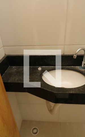 Casa à venda com 75m², 2 quartos e 1 vagaLavabo