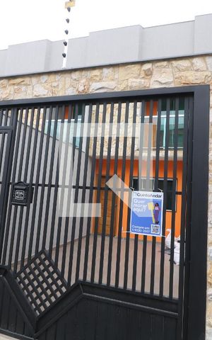 Casa à venda com 75m², 2 quartos e 1 vagaFachada