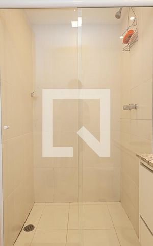 Studio à venda com 50m², 1 quarto e 1 vaga Studio à venda com 50m², 1 quarto e 1 vagaBanheiro