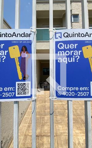 Casa à venda com 145m², 3 quartos e 2 vagas Casa à venda com 145m², 3 quartos e 2 vagasPlaquinha