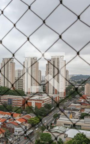 Apartamento à venda com 174m², 3 quartos e 3 vagas Apartamento à venda com 174m², 3 quartos e 3 vagasVista da Suíte 2