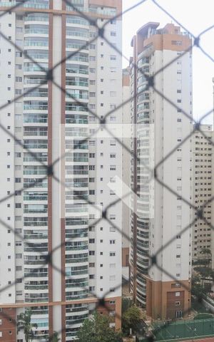 Apartamento à venda com 174m², 3 quartos e 3 vagas Apartamento à venda com 174m², 3 quartos e 3 vagasVista da Suíte 1