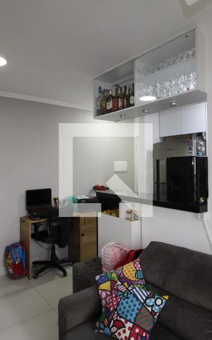 Apartamento à venda com 45m², 2 quartos e 1 vagaSala / Cozinha