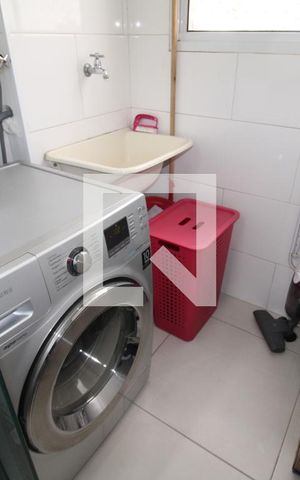 Apartamento à venda com 45m², 2 quartos e 1 vagaÁrea de Serviço