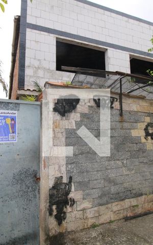 Casa para alugar com 42m², 1 quarto e sem vagaPlaquinha