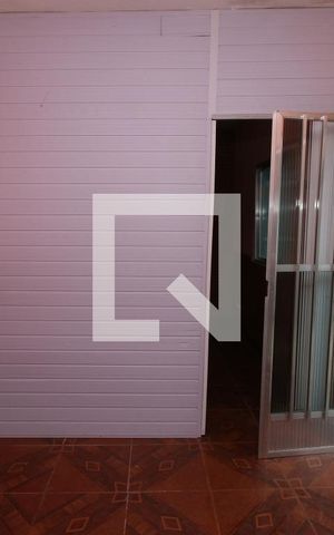 Casa para alugar com 42m², 1 quarto e sem vagaSala