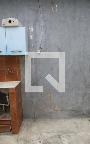 Casa para alugar com 42m², 1 quarto e sem vagaÁrea de Serviço