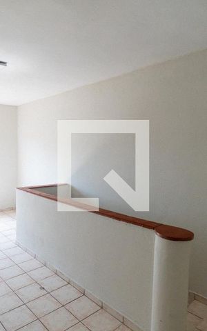 Casa para alugar com 95m², 3 quartos e 1 vaga Casa para alugar com 95m², 3 quartos e 1 vagaSala