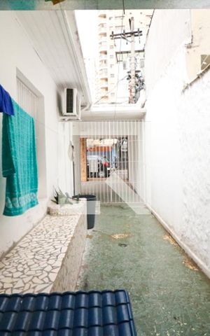 Casa à venda com 252m², 2 quartos e 5 vagas Casa à venda com 252m², 2 quartos e 5 vagasÁrea de Serviço