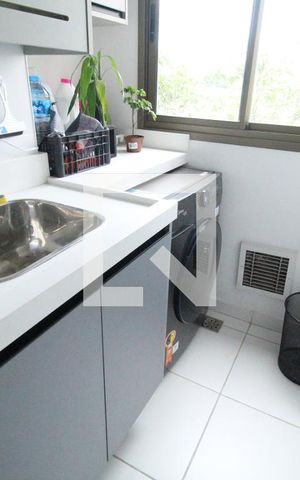 Apartamento à venda com 76m², 3 quartos e 1 vagaÁrea de serviço