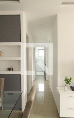 Apartamento à venda com 76m², 3 quartos e 1 vagaSala - Corredor