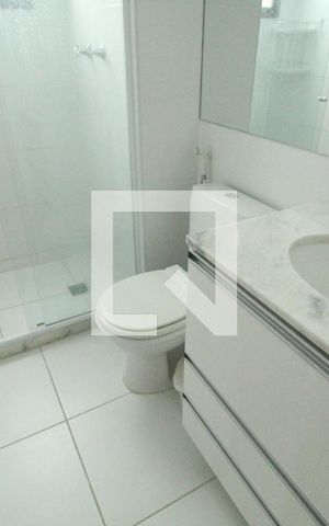 Apartamento à venda com 76m², 3 quartos e 1 vagaBanheiro da suíte