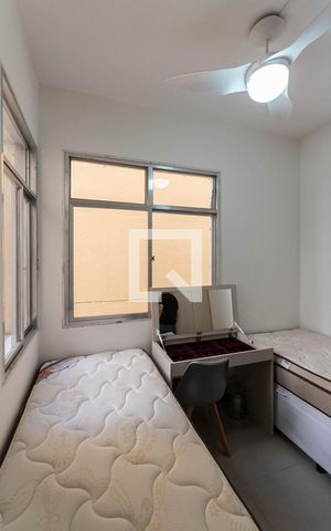 Apartamento para alugar com 74m², 2 quartos e sem vagaBanheiro