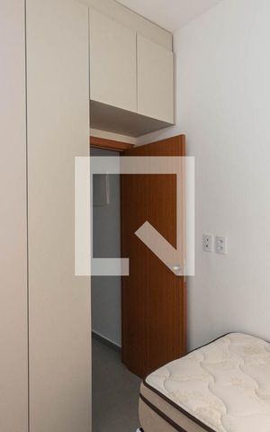 Apartamento para alugar com 74m², 2 quartos e sem vagaQuarto