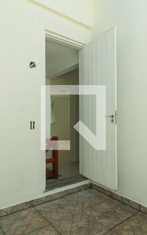 Casa de condomínio à venda com 84m², 3 quartos e 2 vagas Casa de condomínio à venda com 84m², 3 quartos e 2 vagasÁrea