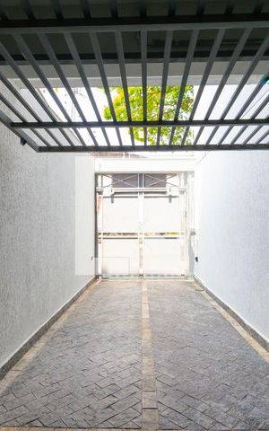 Apartamento à venda com 39m², 2 quartos e sem vaga Apartamento à venda com 39m², 2 quartos e sem vagaÁrea comum - Garagem