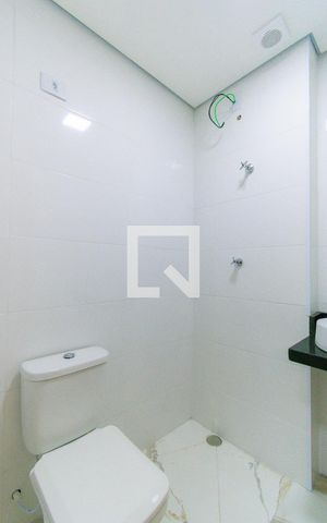 Apartamento à venda com 39m², 2 quartos e sem vaga Apartamento à venda com 39m², 2 quartos e sem vagaBanheiro