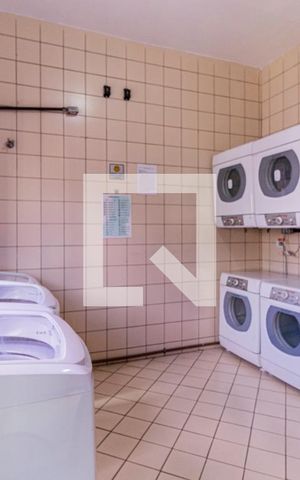 Apartamento para alugar com 32m², 1 quarto e 1 vaga Apartamento para alugar com 32m², 1 quarto e 1 vagaLavanderia