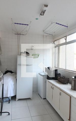 Apartamento para alugar com 146m², 4 quartos e 2 vagasÁrea de serviço