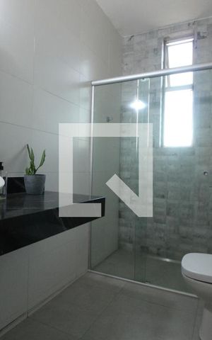 Apartamento para alugar com 146m², 4 quartos e 2 vagasBanheiro