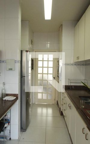 Apartamento para alugar com 146m², 4 quartos e 2 vagasCozinha