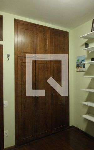 Apartamento para alugar com 146m², 4 quartos e 2 vagasQuarto