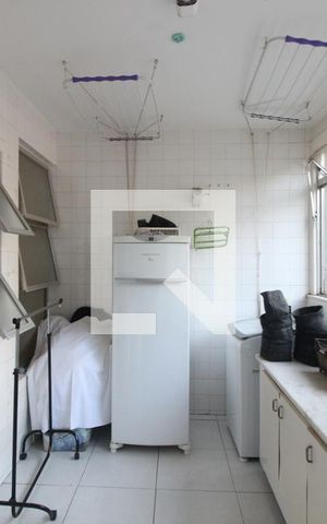 Apartamento para alugar com 146m², 4 quartos e 2 vagasÁrea de serviço