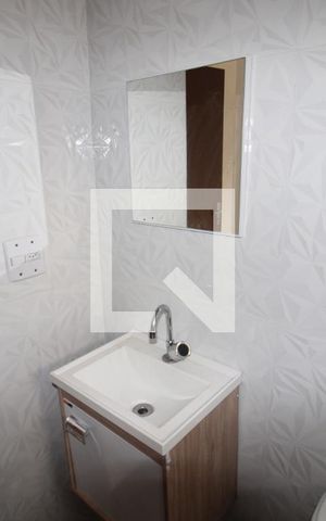 Apartamento para alugar com 48m², 2 quartos e sem vagaBanheiro