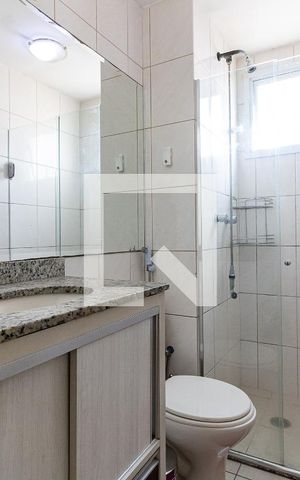 Apartamento para alugar com 55m², 2 quartos e 1 vaga Apartamento para alugar com 55m², 2 quartos e 1 vagaBanheiro