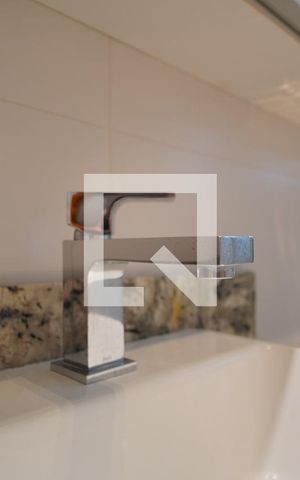 Casa à venda com 270m², 3 quartos e 2 vagasBanheiro Corredor - Torneira