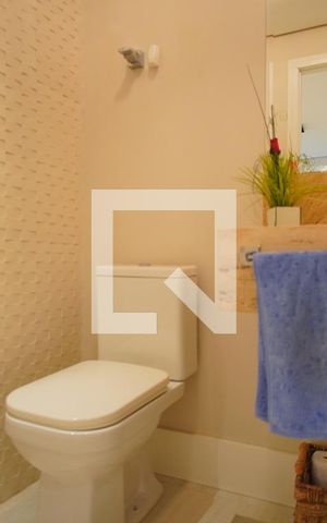 Casa à venda com 270m², 3 quartos e 2 vagasLavabo