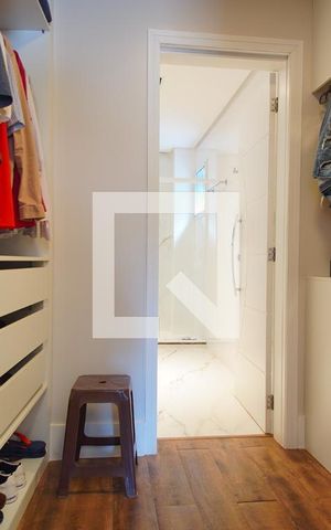 Casa à venda com 270m², 3 quartos e 2 vagasCloset da Suíte