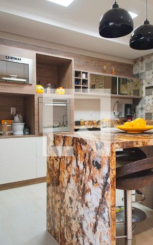 Casa à venda com 270m², 3 quartos e 2 vagasCozinha
