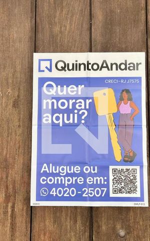 Casa à venda com 300m², 4 quartos e 2 vagas Casa à venda com 300m², 4 quartos e 2 vagasQR code OWLF-513