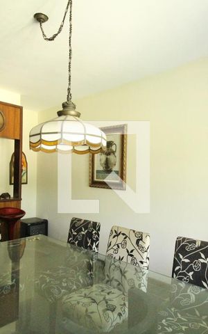 Casa à venda com 300m², 4 quartos e 2 vagasSala de jantar