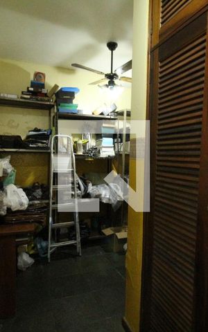 Casa à venda com 300m², 4 quartos e 2 vagasCozinha - Despensa