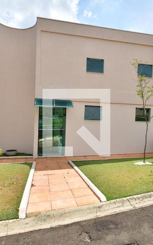 Casa de condomínio à venda com 213m², 3 quartos e 2 vagasÁrea comum - Salão de festas