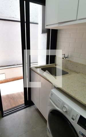 Casa de condomínio à venda com 213m², 3 quartos e 2 vagasÁrea de Serviço