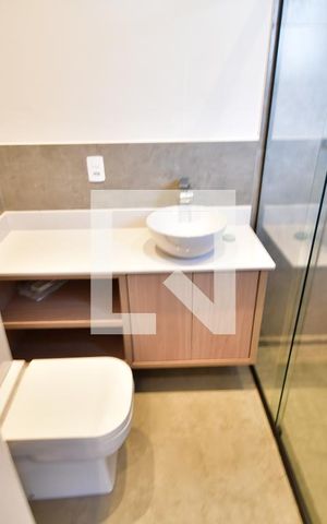 Casa de condomínio à venda com 213m², 3 quartos e 2 vagasBanheiro 2