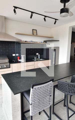 Casa de condomínio à venda com 213m², 3 quartos e 2 vagasSala