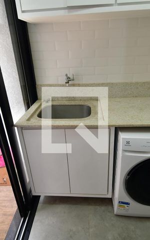 Casa de condomínio à venda com 213m², 3 quartos e 2 vagasÁrea de Serviço