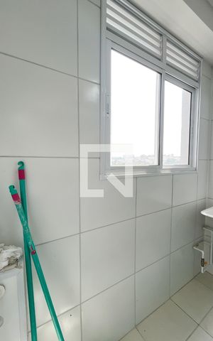 Apartamento à venda com 39m², 2 quartos e sem vaga Apartamento à venda com 39m², 2 quartos e sem vagaÁrea de Serviço