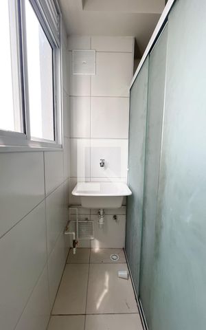 Apartamento à venda com 39m², 2 quartos e sem vaga Apartamento à venda com 39m², 2 quartos e sem vagaÁrea de Serviço