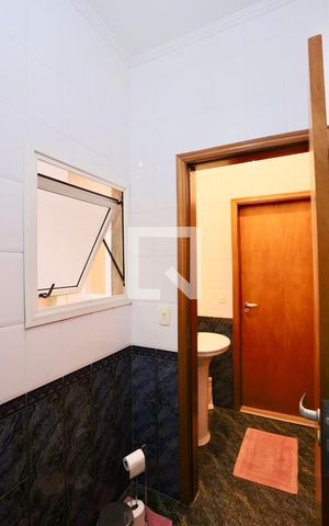 Casa à venda com 260m², 4 quartos e 3 vagas Casa à venda com 260m², 4 quartos e 3 vagasBanheiro do Quarto 2